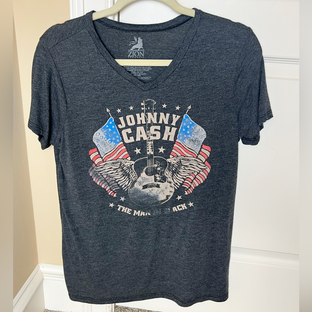 johnny cash band tee